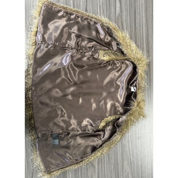 DIVIDED by H&M Lined Fur Vest Boho,Discreet Pockets Hook & Clasp- Sz 4 (M) - Picture 4 of 8